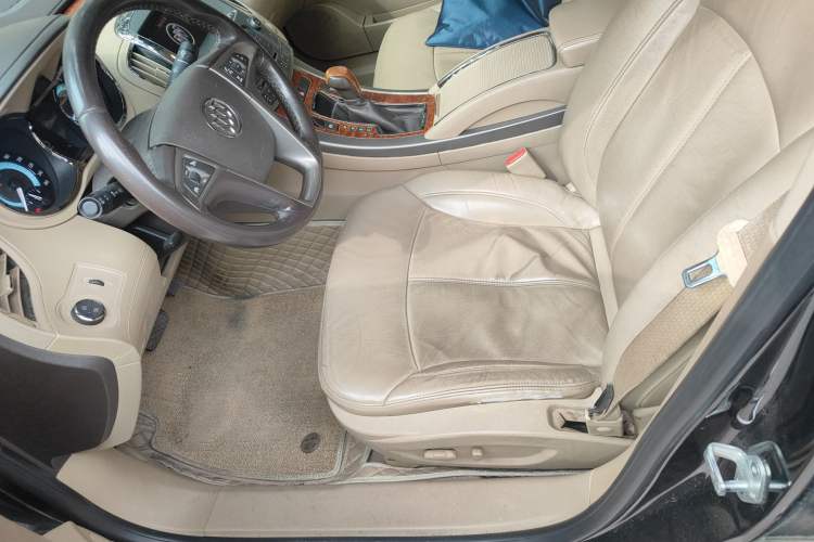 Used Buick LaCrosse 2011 2.4L SIDI Luxury Edition