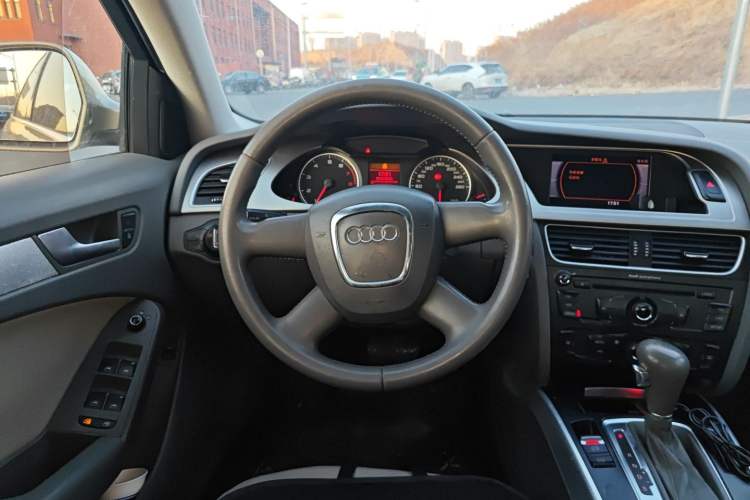 Used Audi A4L 2010 2.0 TFSI Standard Edition
