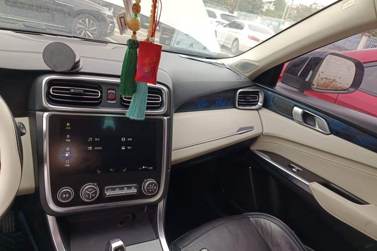 Used Lynk & Co 01 2017 2.0T Two-Wheel Drive Zhaopu Version
