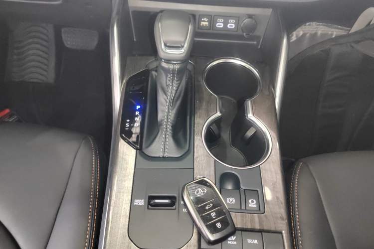 Used Toyota Crown Kluger 2024 2.5L HEV Four-Wheel Drive Premium Edition Gear Lever