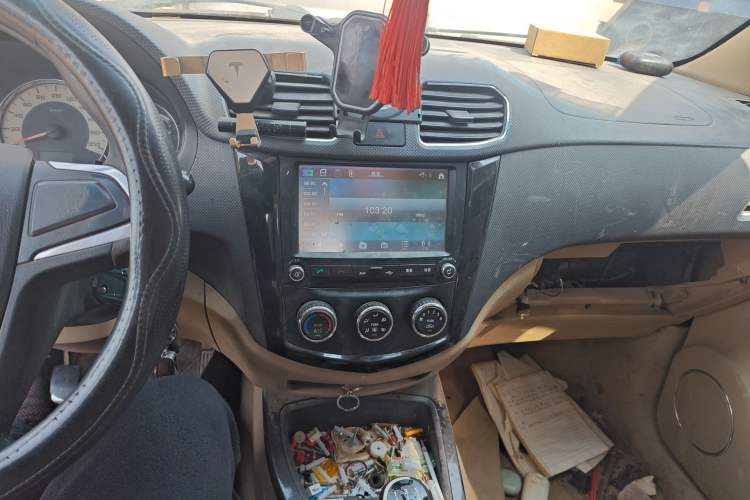 Used Wuling Hongguang 2014 1.5L S Luxury Model
