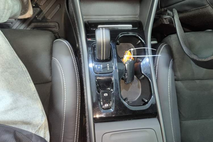 Used Volvo XC40 2021 T4 Four-Wheel Drive Smart & Sporty Edition
