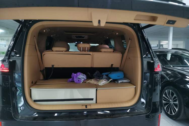 Used VOYAH Dream 2022 Low-Carbon Edition Home Trunk