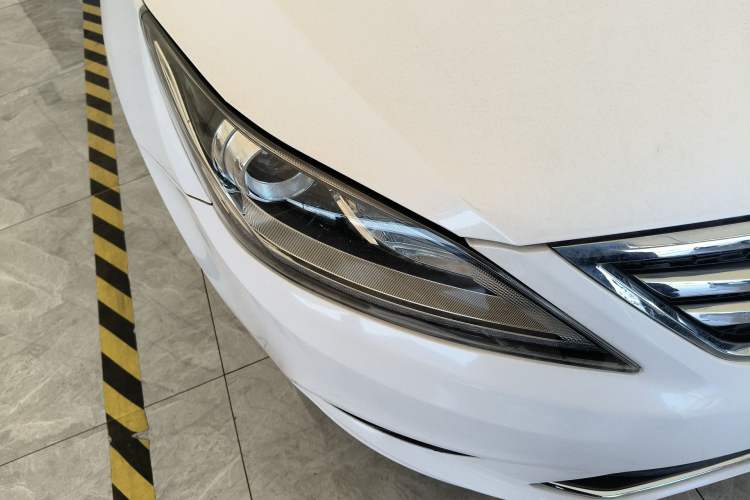 Used CHANGAN Eado 2016 1.6L Automatic Trend Model Right Front Headlight