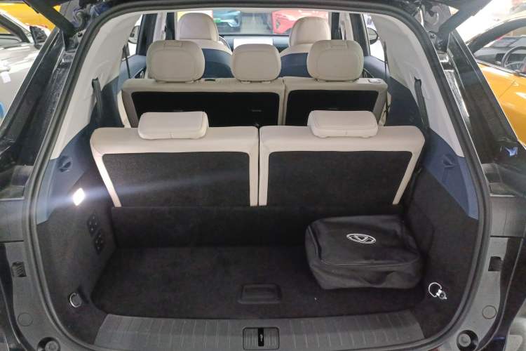 Used Chery Fengyun T9 2024 120 Long-Range Flagship Version 7 Seats Lithium Iron Phosphate Trunk