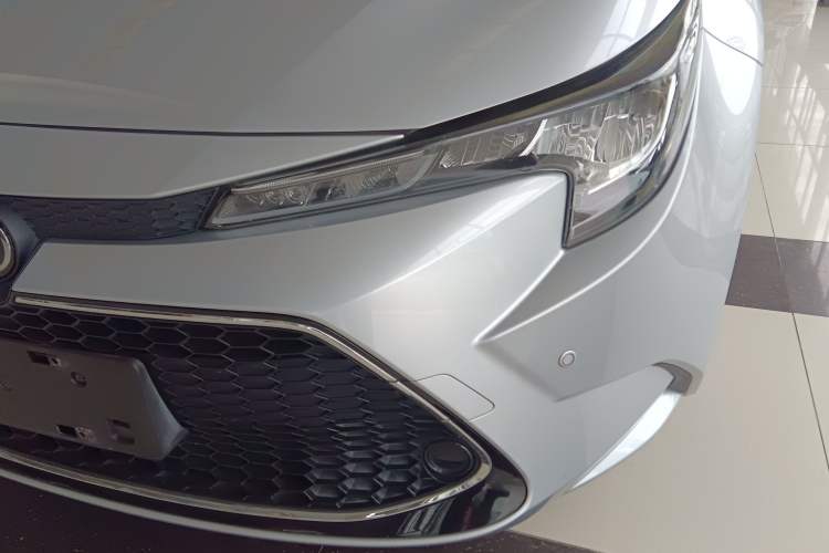 Used Toyota Levin 2019 185T CVT Luxury Edition China VI Standard Left Front Headlight