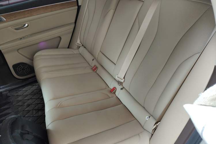 Used Hima AITO M7 2024 1.5T Rear-Drive Plus Version 5 Seats Left Rear Seat