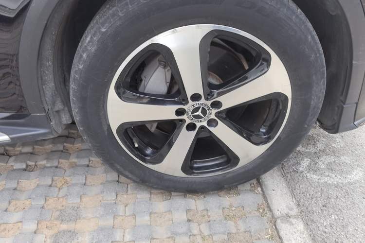 Used Mercedes-Benz GLC 2018 GLC 260 4MATIC Luxury Model
