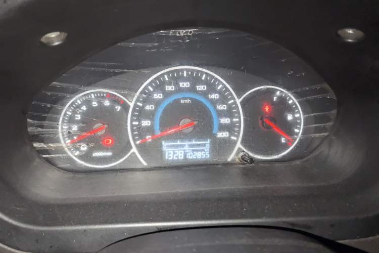 Used Wuling Rongguang V 2016 1.5L Standard Version
