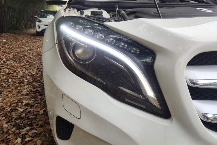 Used Mercedes-Benz GLA 2016 GLA 200 Sport Edition Right Front Headlight