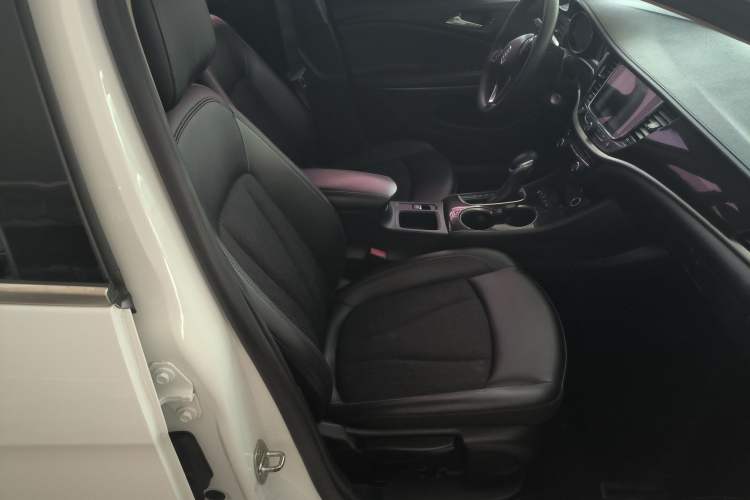 Used Buick Verano 2019 Sedan 20T Dual-Clutch Leading Model
