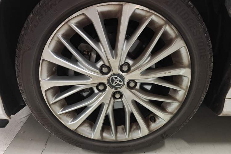 Used Toyota Camry 2018 2.5G Luxury Edition Right Front Wheel Hub