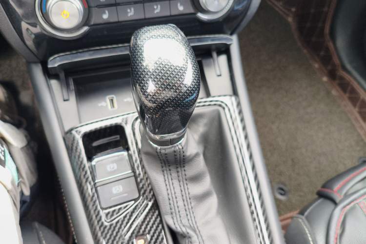 Used Roewe RX3 2018 1.6L CVT Internet Smart Edition
