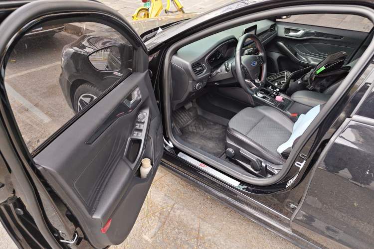 Used Ford Focus 2020 Sedan EcoBoost 180 Automatic ST Line
