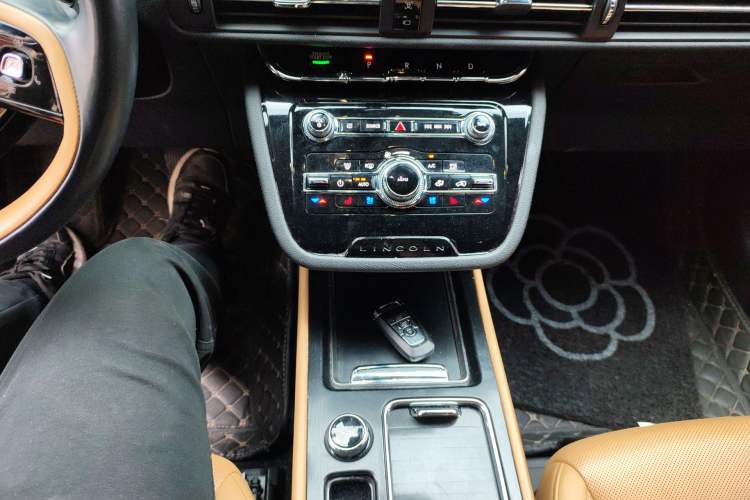 Used Lincoln Corsair 2022 2.0T Two-Wheel Drive Luxury Edition
