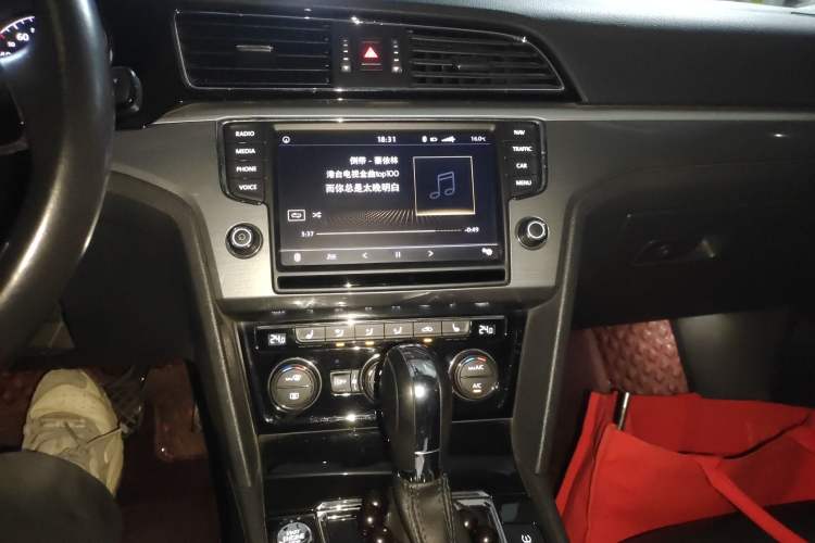 Used Volkswagen Lamando 2017 280TSI DSG Luxury Edition
