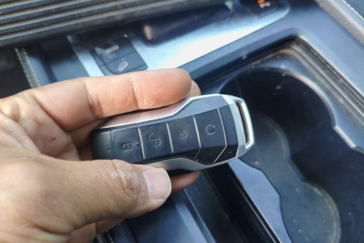 Used BYD Tang 2019 2.0T Automatic SmartConnect Luxury Version 5 Seats China VI Standard