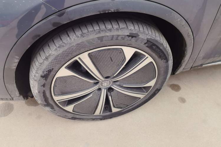 Used BYD Tang New Energy 2022 EV 635 km All-Wheel-Drive Flagship Model