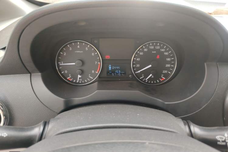 Used JAC Refine M3 2016 IKEA Edition 1.6L Luxury Model Odometer Close Up