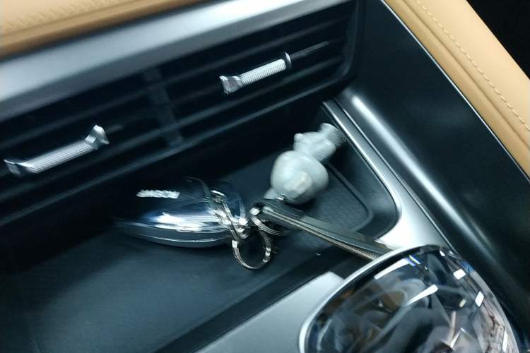 Used Roewe RX5 2023 1.5T Luxury Sliding-Screen Version
