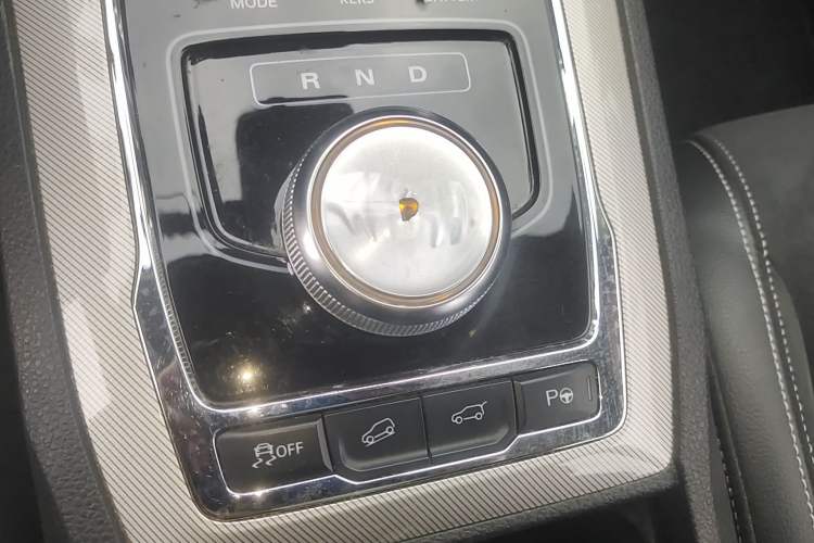 Used Roewe RX5 New Energy 2017 ERX5 EV400 Electric Internet Supreme Edition Gear Lever