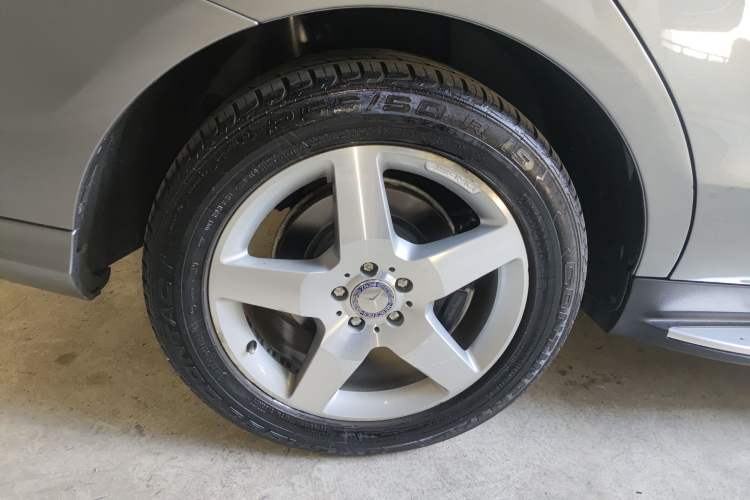 Used Mercedes-Benz M-Class 2014 ML 400 4MATIC Luxury Model