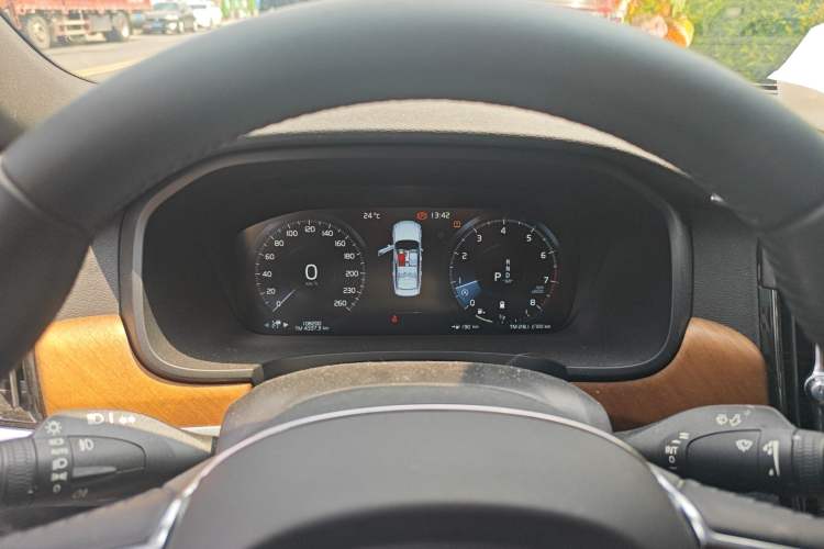 Used Volvo S90 2021 B5 Zhiyi Luxury Edition
