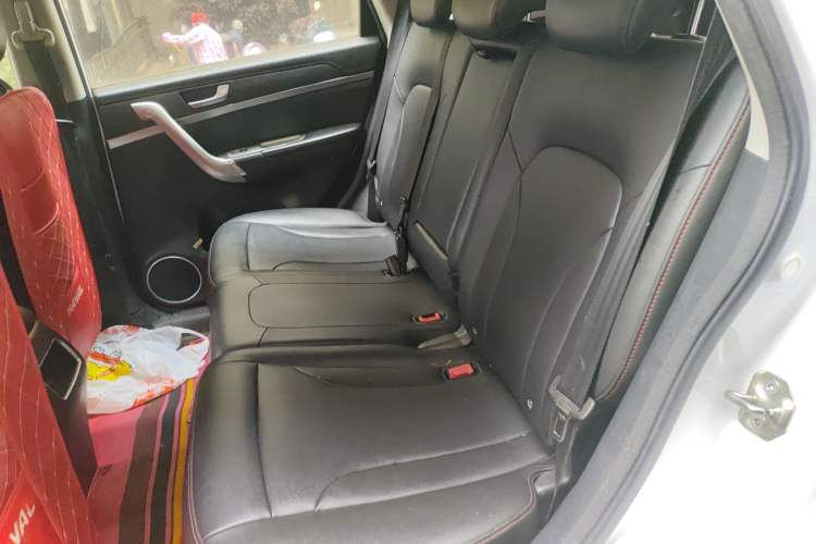 Used Haval H6 2017 Blue Label Sport Edition 1.5T Automatic Two-Wheel Drive Luxury Model Left Rear Seat