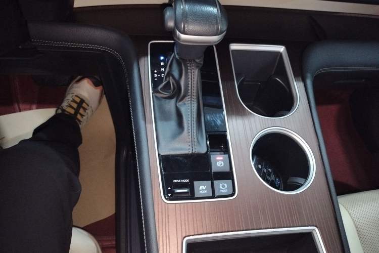 Used Toyota SIENNA 2021 2.5L Hybrid Luxury Edition