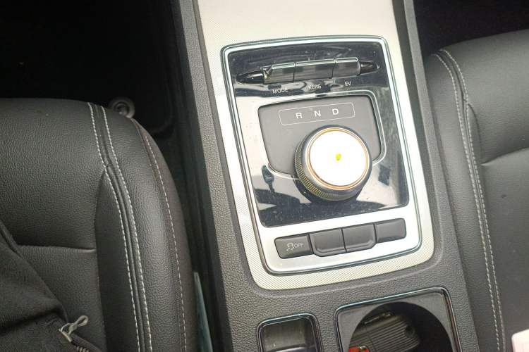 Used Roewe i6 New Energy 2019 PLUS 50T 4G Connected Glory Luxury Edition Gear Lever