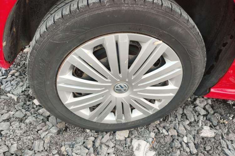 Used Volkswagen Polo 2016 1.6L Automatic Comfort Model
