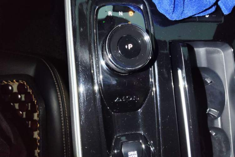 Used AION S 2023 Meizu 580 Lithium Iron Phosphate Gear Lever