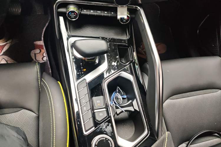 Used Geely Auto Monjaro S 2021 2.0TD Automatic Two-Wheel Drive Lightning Edition