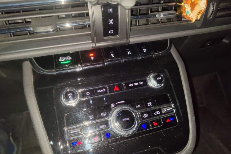 Used Lincoln Corsair 2022 2.0T Two-Wheel Drive Deluxe Edition