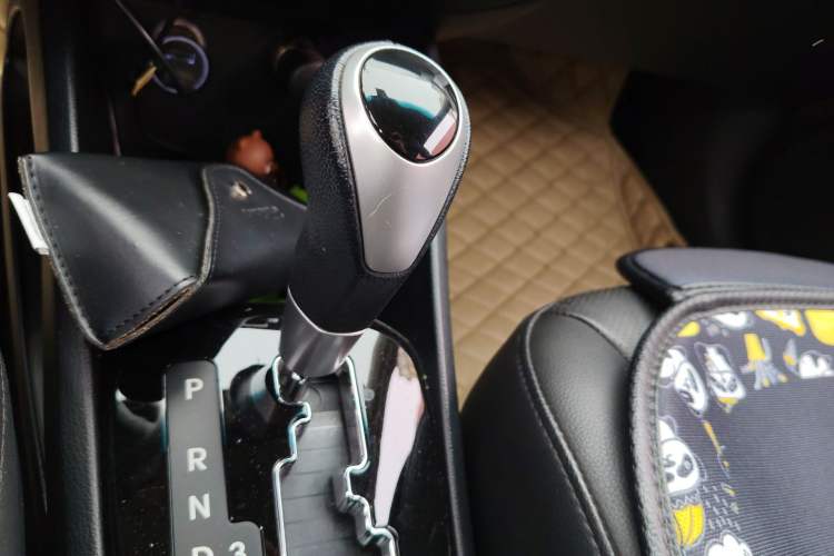 Used Kia K2 2012 Sedan 1.6L Automatic Transmission Premium Commemorative Edition
