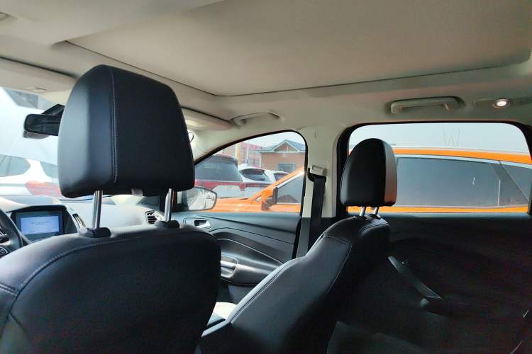 Used Ford Kuga 2019 EcoBoost 180 Two-Wheel-Drive Platinum Edition China VI Standard
