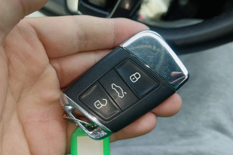 Used Volkswagen Passat 2019 330TSI Elite Edition China VI
