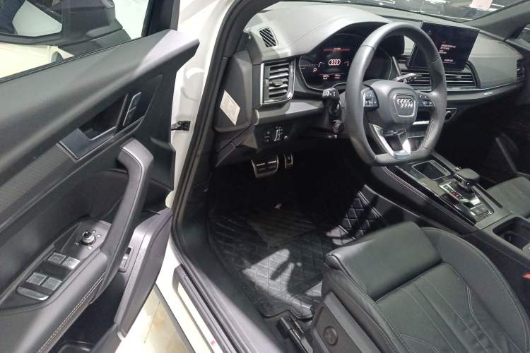 Used Audi Q5L 2023 40T Luxury Dynamic Model