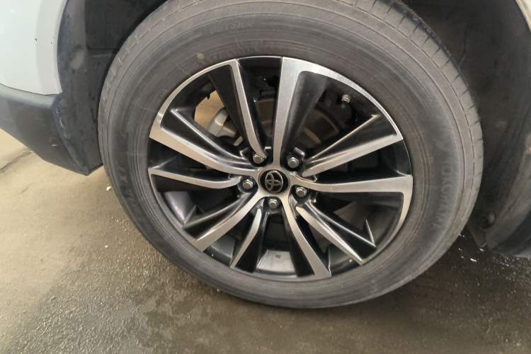 Used Toyota Harrier 2022 Dual-Engine 2.5L CVT Two-Wheel Drive Luxury Edition
