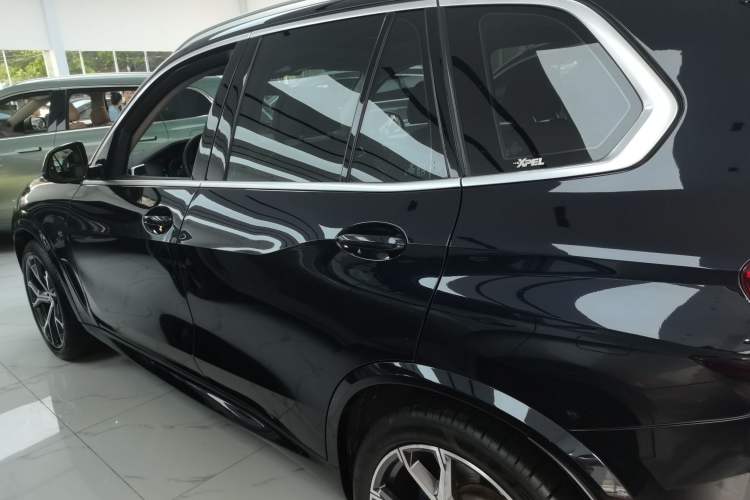Used BMW X5 2020 xDrive40i Luxury Model with M Sport Package
