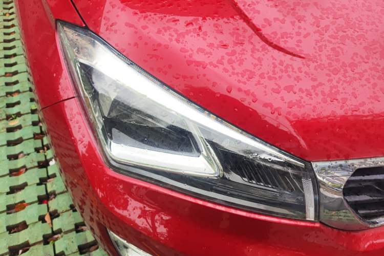 Used CHANGAN CS15 2016 1.5L Manual Comfort Edition Right Front Headlight