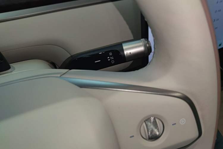 Used ONVO Luxeed L90 2026 Model Max Success Edition, Six Seats