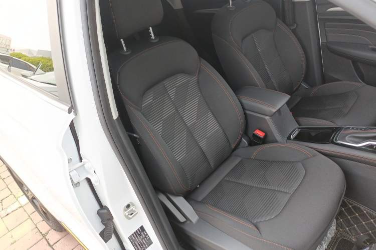 Used Roewe RX3 2021 PRO 1.6L CVT Elite Model