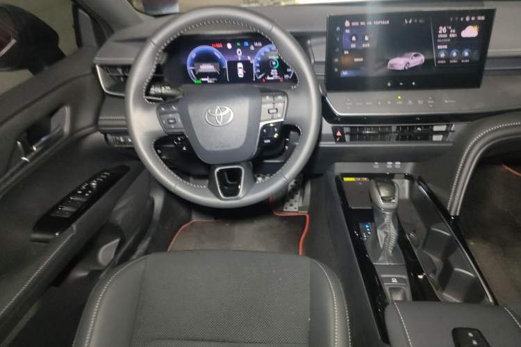 Used Toyota Camry 2024 Dual-Motor 2.5 HXS Sport Plus Edition Steering Wheel