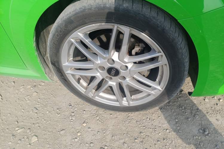 Used Audi TT 2015 TT Coupe 45 TFSI Right Front Wheel Hub