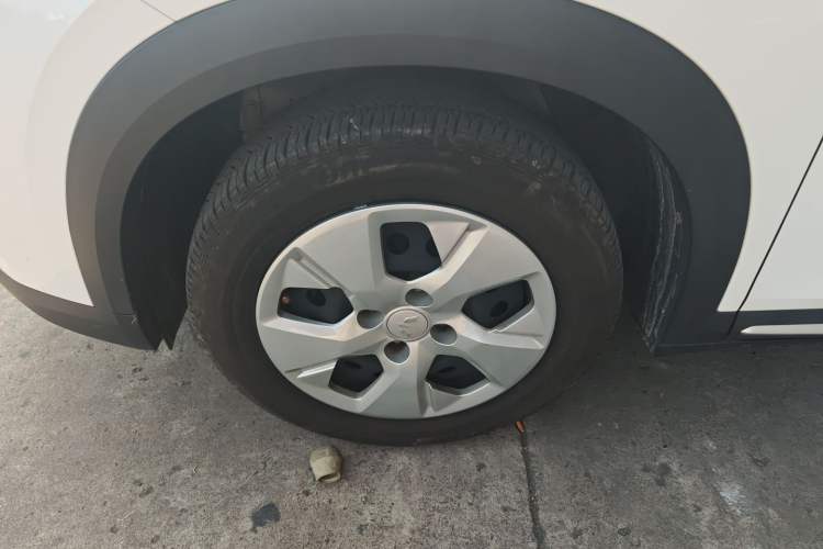 Used Wuling Alvez 2022 1.5L Manual Free-Style Model