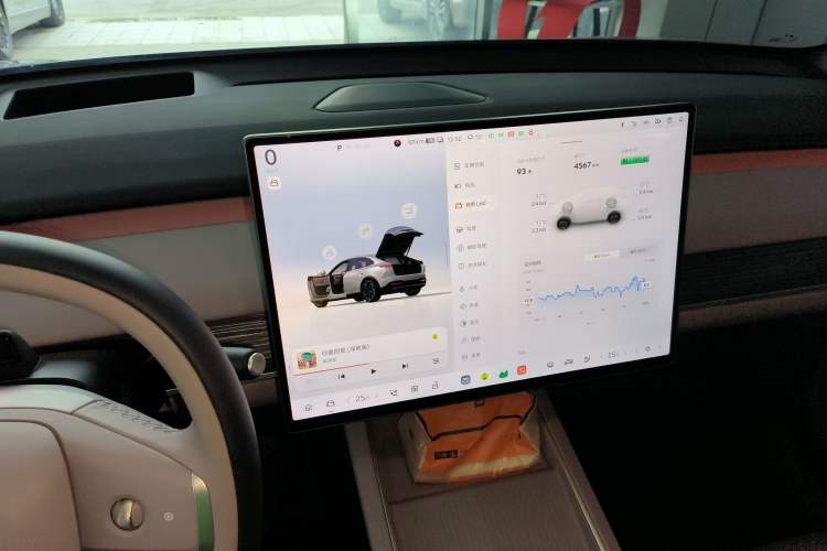 Used ONVO L60 2025 Model—60 kWh Rear-Wheel-Drive Version