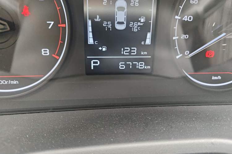 Used Geely Auto Emgrand 2023 4th Generation Champion Edition 1.5L CVT Luxury Model