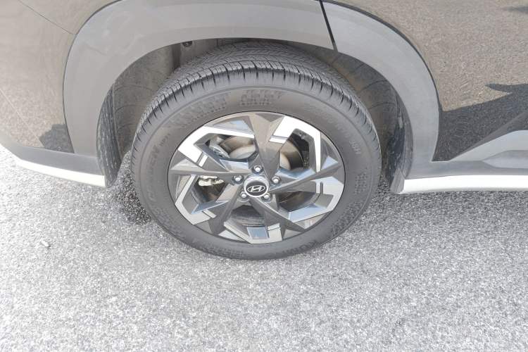 Used Hyundai ix35 2023 Musso 2.0L Deluxe Edition DLX Exterior 5