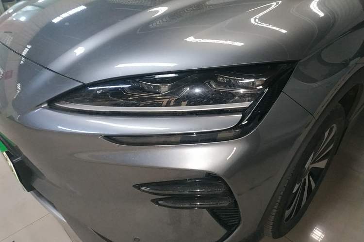 Used BYD Song PLUS New Energy 2024 Honor Edition EV 520km Luxury Model
